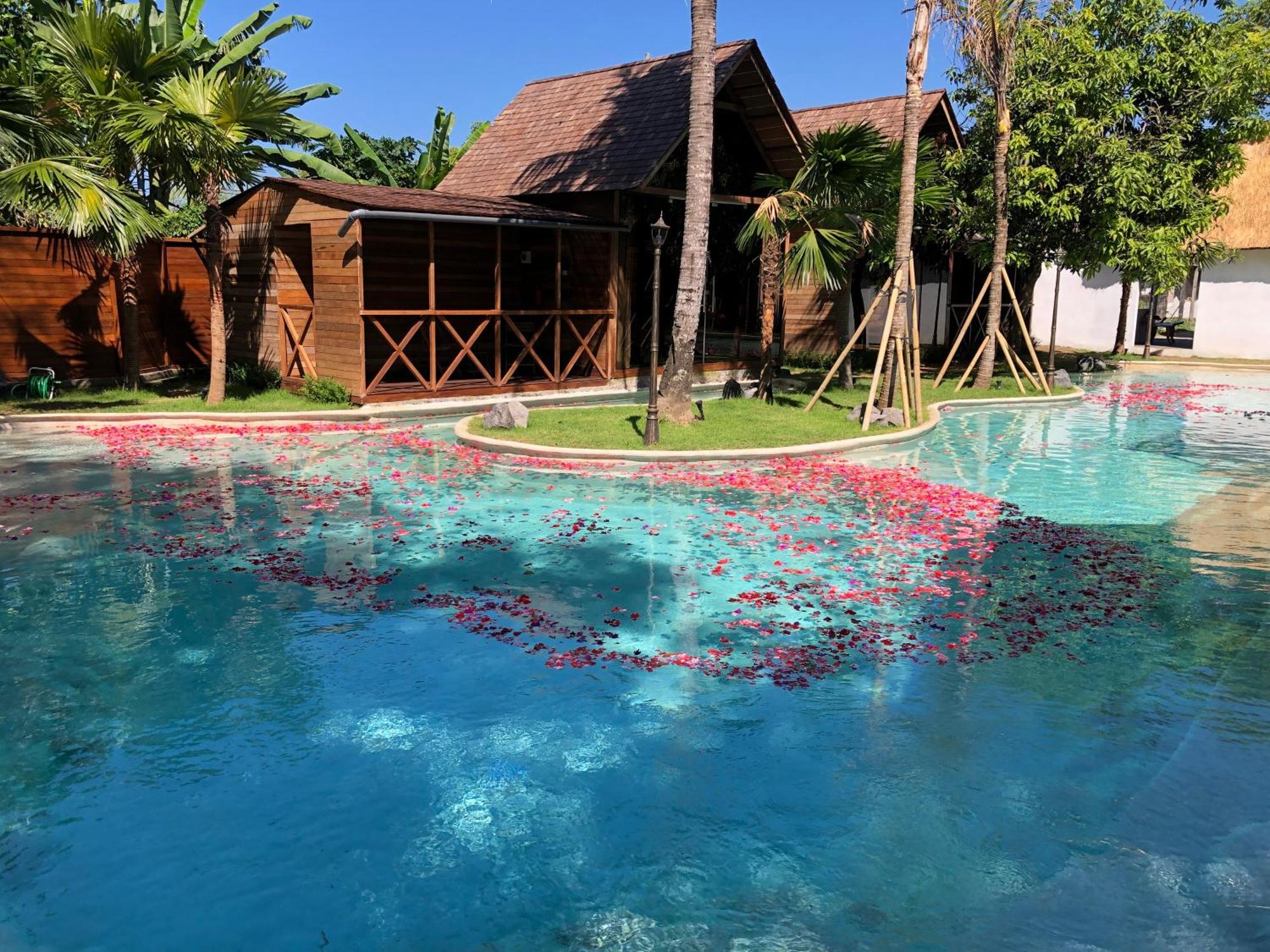 Bali Lagoon Bungalows, Nusa Dua Benoa Exteriör bild
